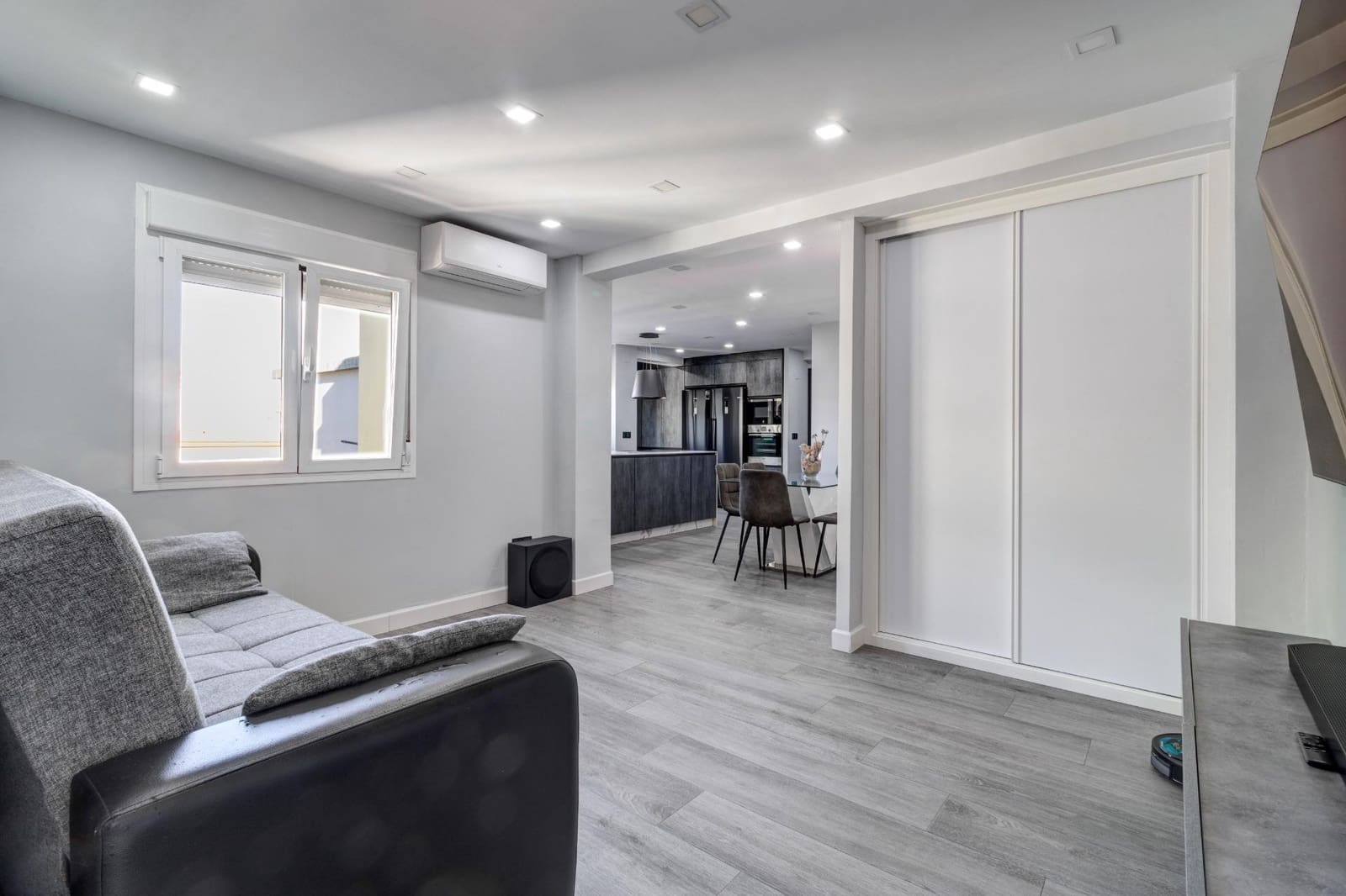 2 slaapkamer Flat te koop in Malaga stad - € 293.459 (Ref: 9783111)