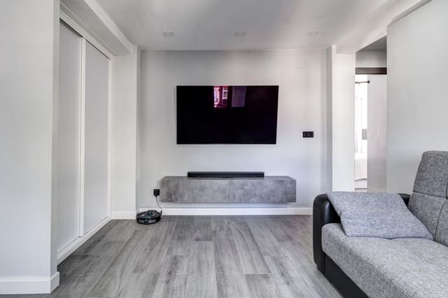 Piso de 2 habitaciones en San Rafael, Málaga ciudad en venta - 293.459 € (Ref: 9783111)