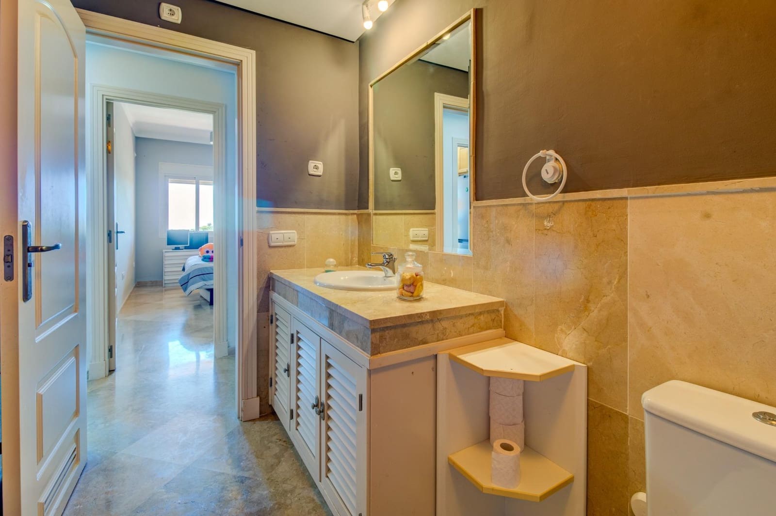 2 Zimmer Apartment zu verkaufen in La Mairena mit Pool Garage - 339.000 € (Ref: 9839230)