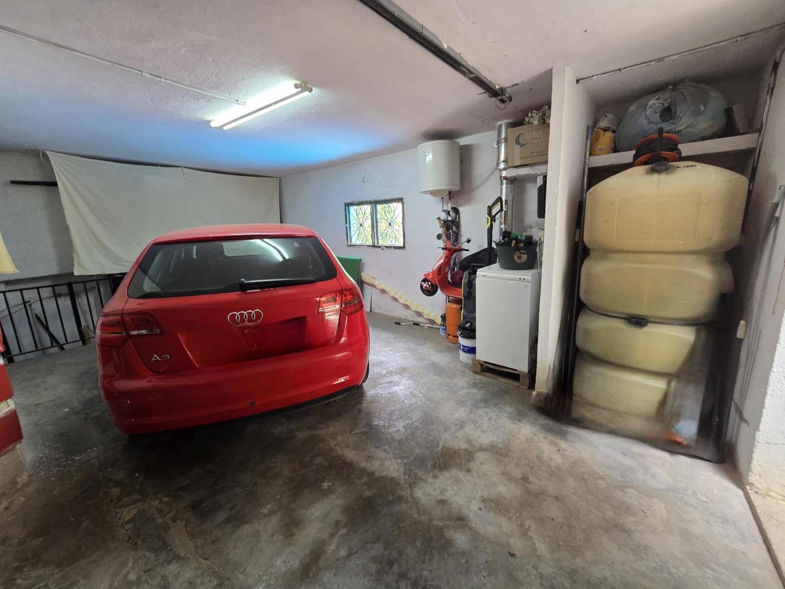 4 makuuhuone Huvila myytävänä paikassa Granada kaupunki mukana uima-altaan 
autotalli - 780 167 € (Ref: 9907570)