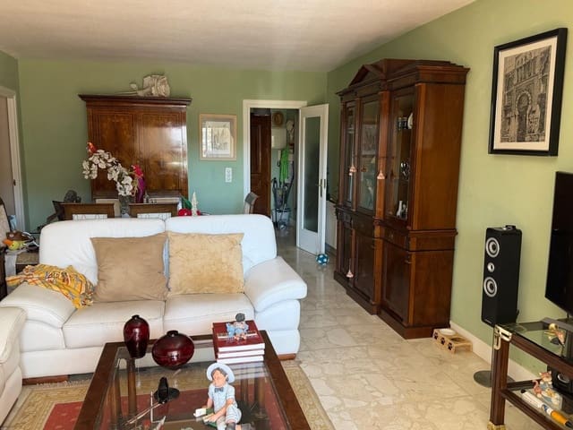 Piso de 3 habitaciones en Ricardo Soriano, Marbella en venta con piscina - 474.900 € (Ref: 9911020)