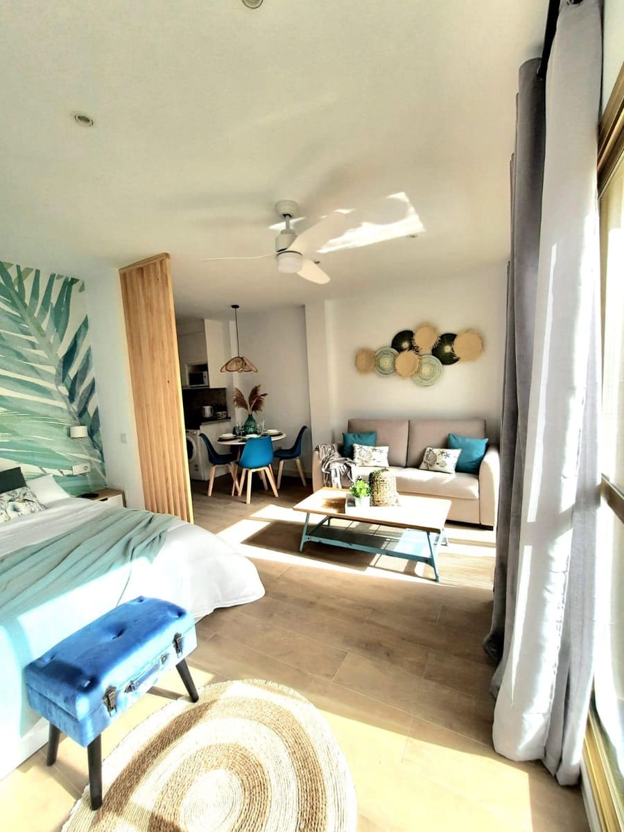 1 slaapkamer Appartement te koop in Marbella met zwembad - € 318.000 (Ref: 9911021)