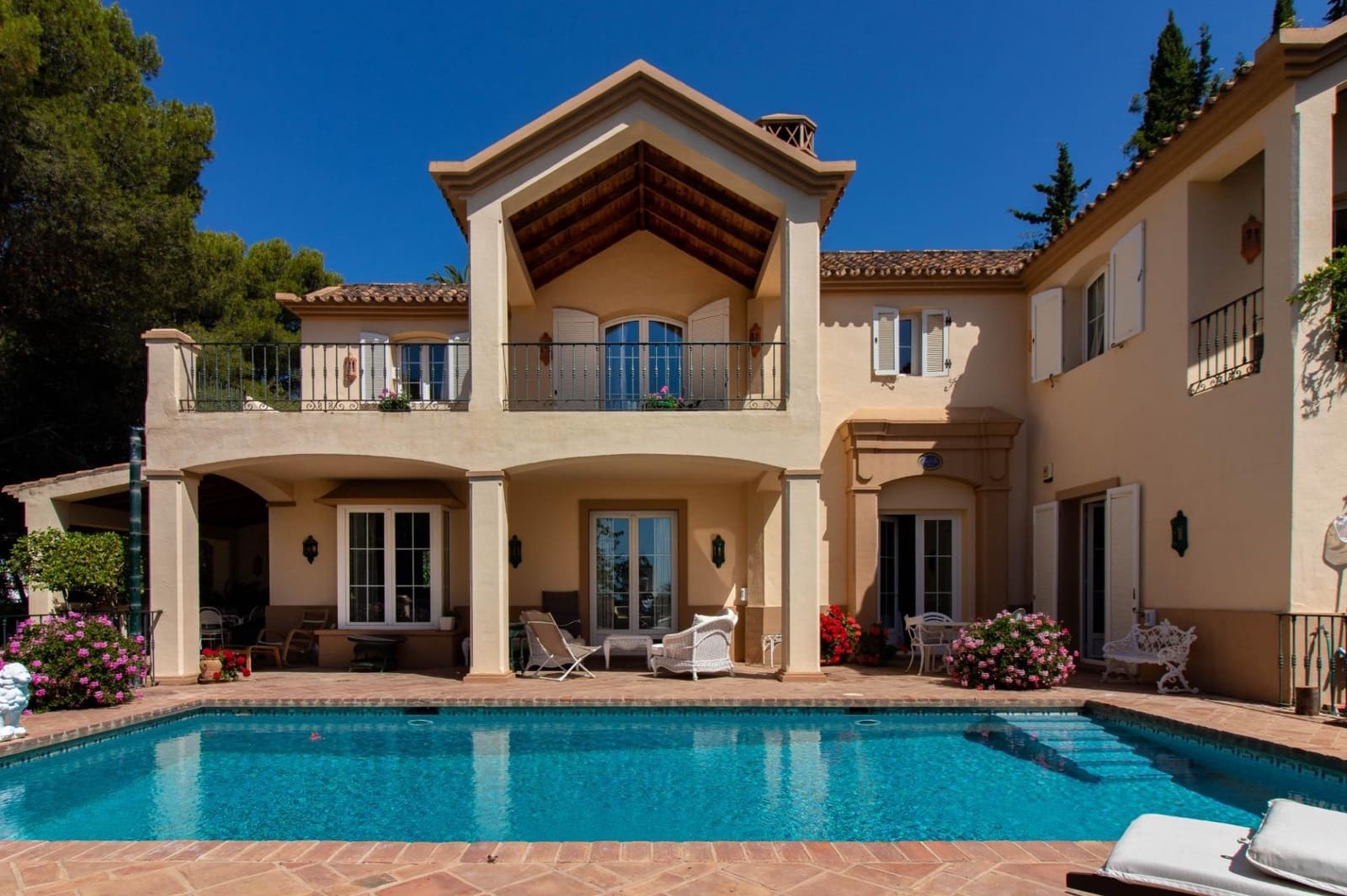4 slaapkamer Villa te koop in Golden Mile met zwembad - € 3.175.000 (Ref: 9922277)