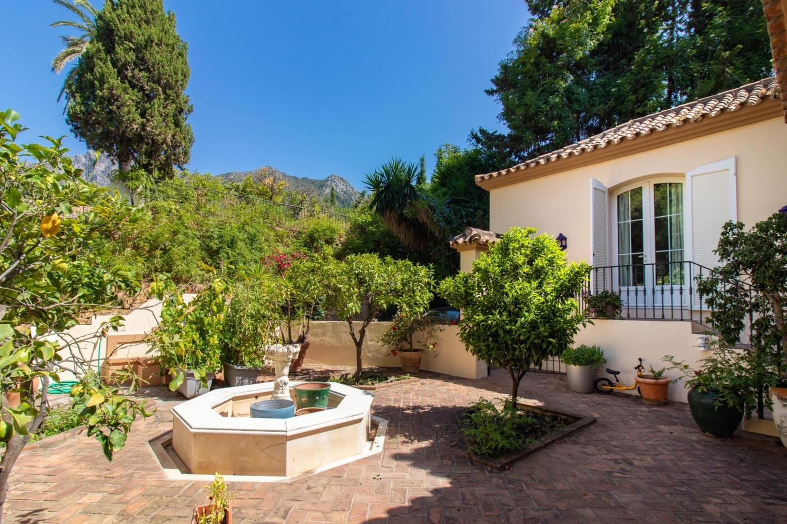 4 slaapkamer Villa te koop in Golden Mile met zwembad - € 3.175.000 (Ref: 9922277)