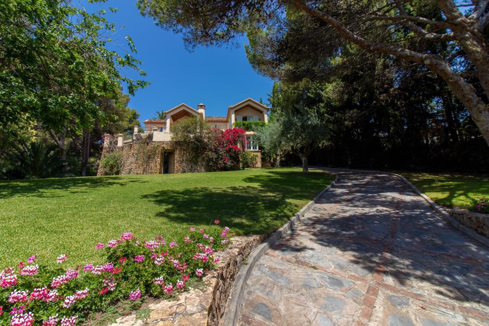 4 slaapkamer Villa te koop in Golden Mile met zwembad - € 3.175.000 (Ref: 9922277)