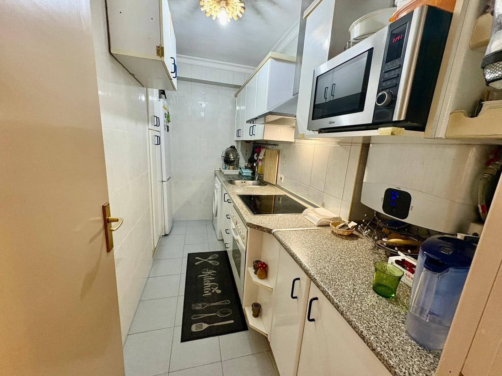 2 bedroom Flat for sale in Marbella - € 273,677 (Ref: 9924600)