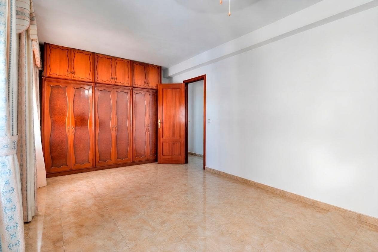 2 soveværelse Lejlighed til salg i Malaga by - € 249.900 (Ref: 9942504)