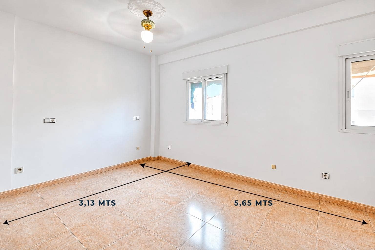 2 soveværelse Lejlighed til salg i Malaga by - € 249.900 (Ref: 9942504)