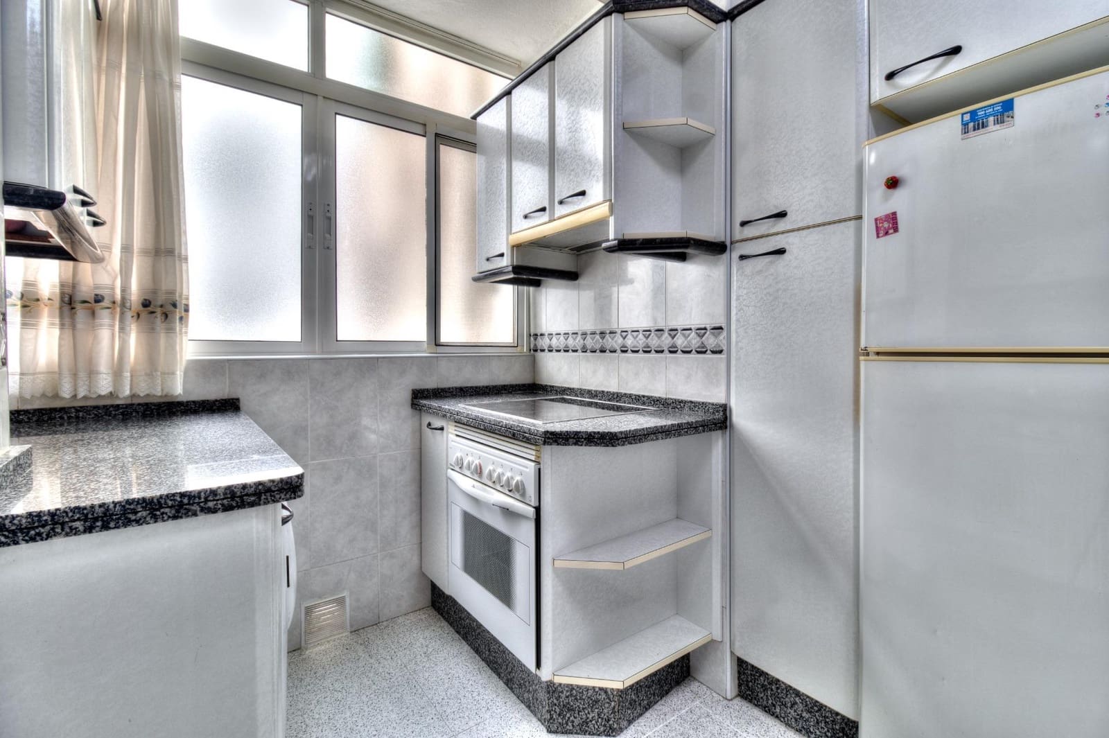 2 soveværelse Lejlighed til salg i Malaga by - € 249.900 (Ref: 9942504)
