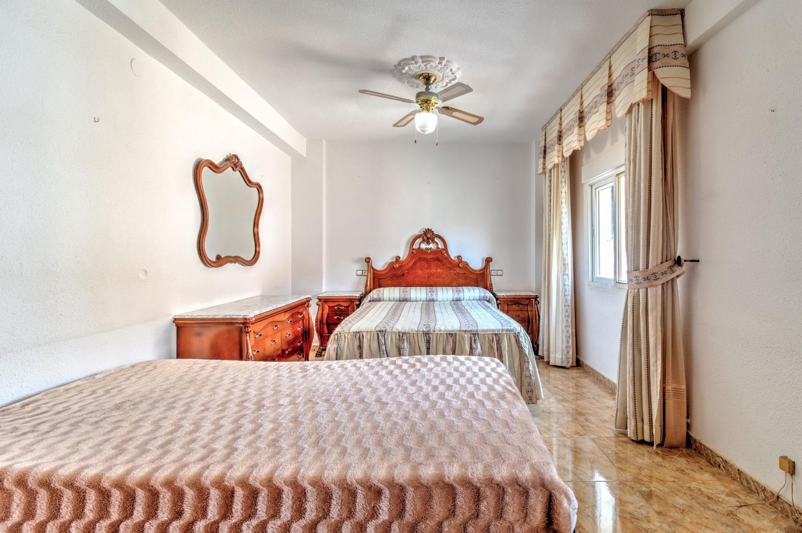 2 soveværelse Lejlighed til salg i Malaga by - € 249.900 (Ref: 9942504)