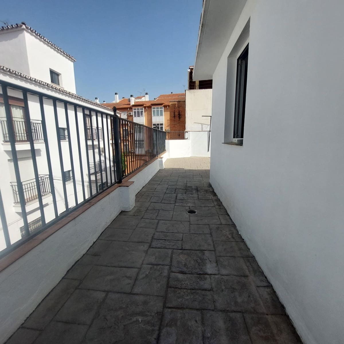 4 bedroom Terraced Villa for sale in Coin with garage - € 419,833 (Ref: 9952605)