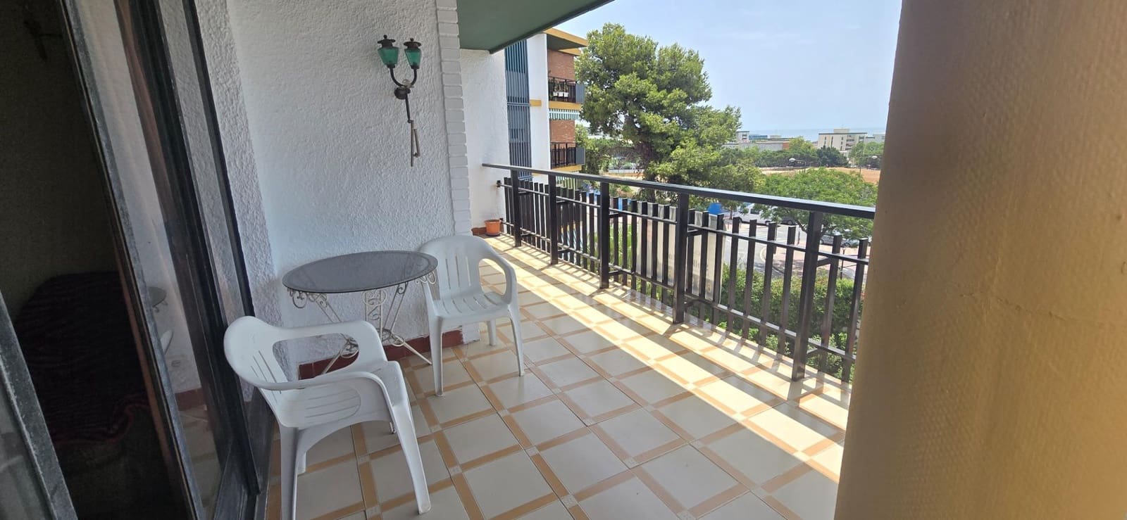 4 makuuhuone Asunto myytävänä paikassa Marbella mukana uima-altaan - 750 000 € (Ref: 9966636)
