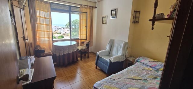 4 makuuhuone Asunto myytävänä paikassa Divina Pastora, Marbella mukana uima-altaan - 750 000 € (Ref: 9966636)