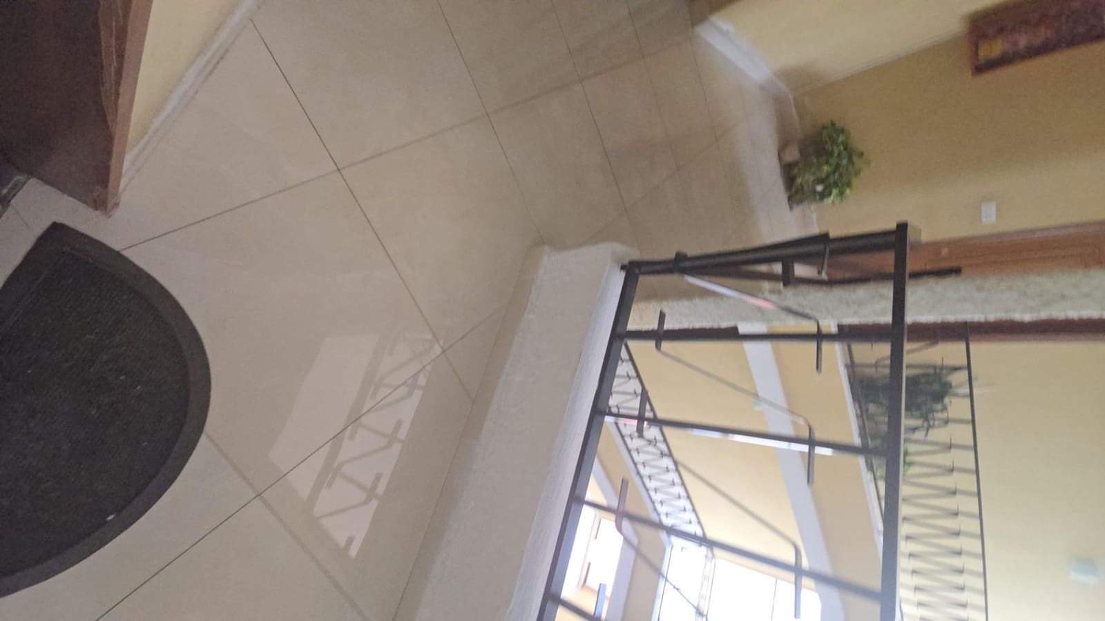 4 makuuhuone Asunto myytävänä paikassa Marbella mukana uima-altaan - 750 000 € (Ref: 9966636)