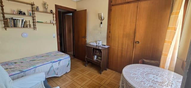 4 makuuhuone Asunto myytävänä paikassa Divina Pastora, Marbella mukana uima-altaan - 750 000 € (Ref: 9966636)