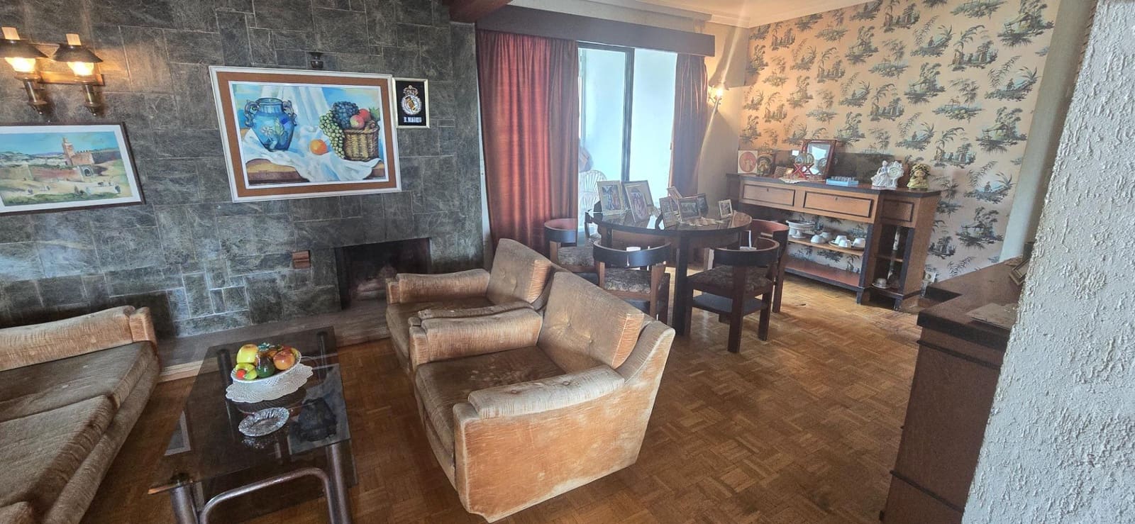 4 makuuhuone Asunto myytävänä paikassa Marbella mukana uima-altaan - 750 000 € (Ref: 9966636)