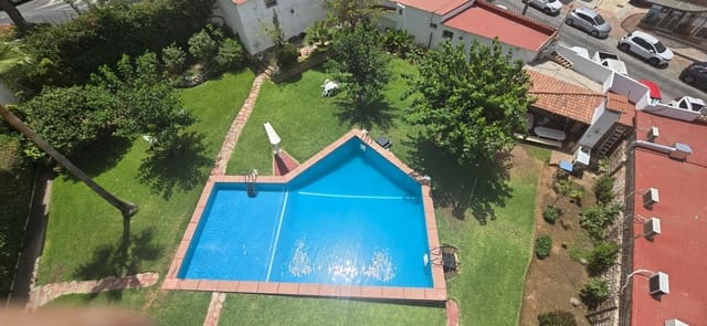 4 makuuhuone Asunto myytävänä paikassa Divina Pastora, Marbella mukana uima-altaan - 750 000 € (Ref: 9966636)