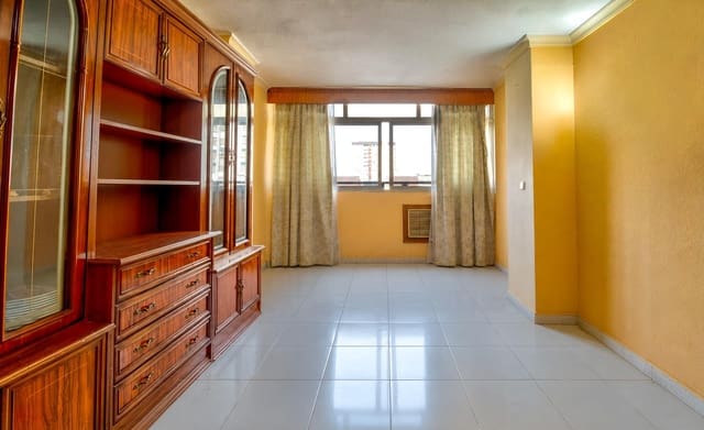 3 slaapkamer Flat te koop in Málaga stad - € 329.900 (Ref: 9978823)