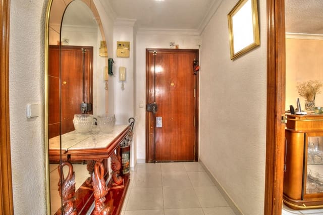 3 slaapkamer Flat te koop in Málaga stad - € 329.900 (Ref: 9978823)