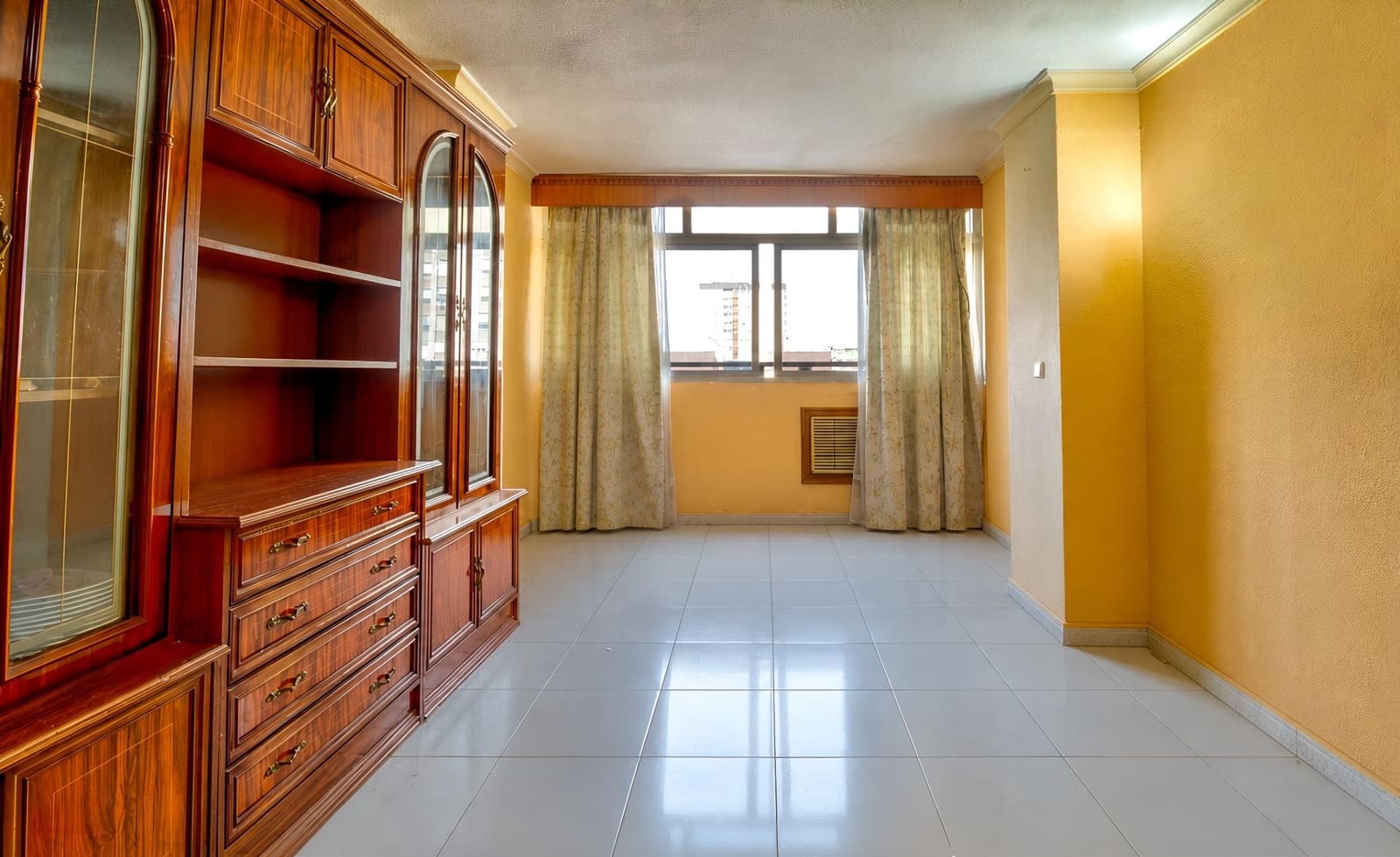 3 bedroom Flat for sale in Malaga city - € 329,900 (Ref: 9978823)