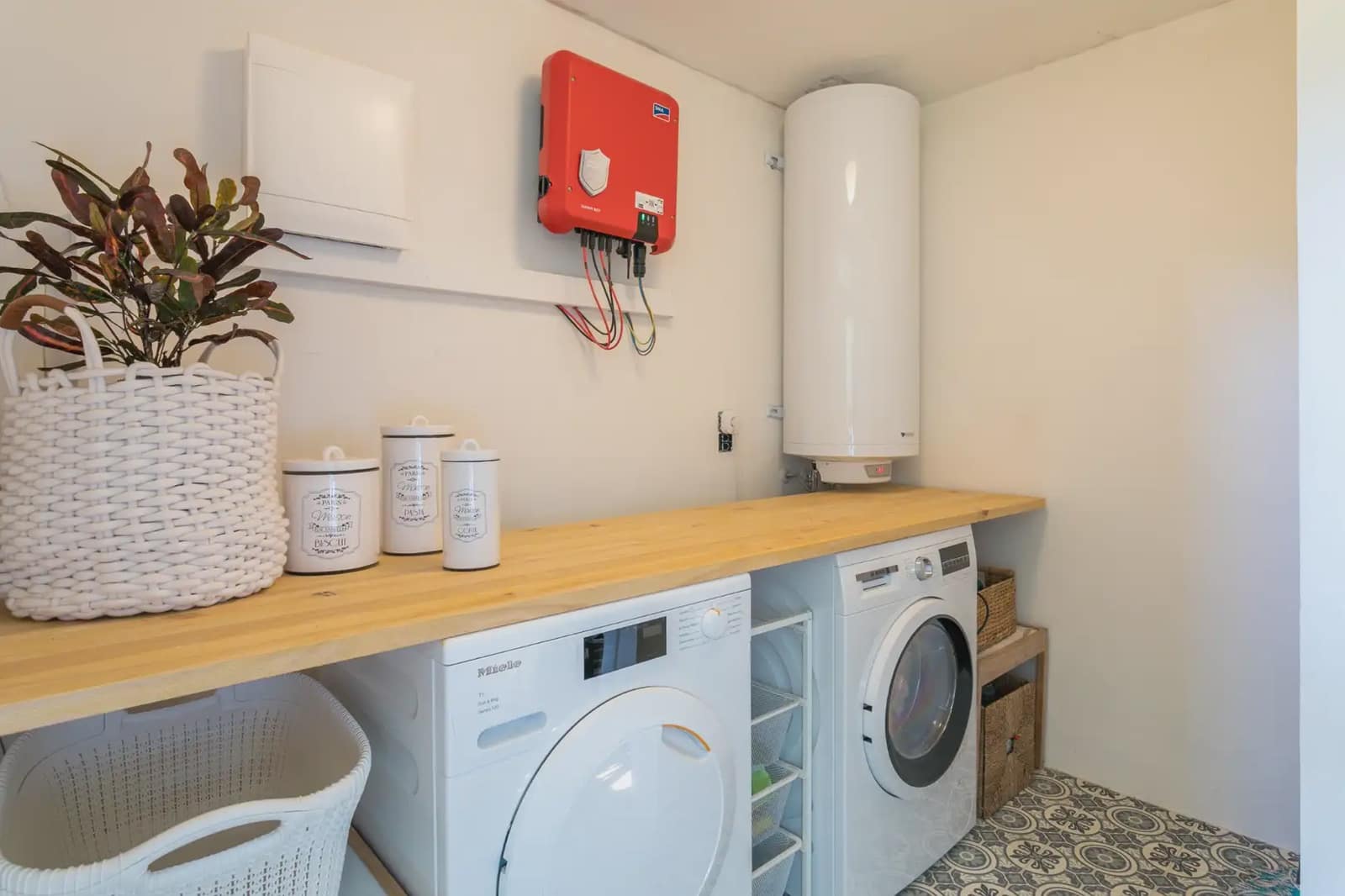 Chalet de 5 habitaciones en El Campello en alquiler con piscina garaje - 3.500 € (Ref: 10002391)