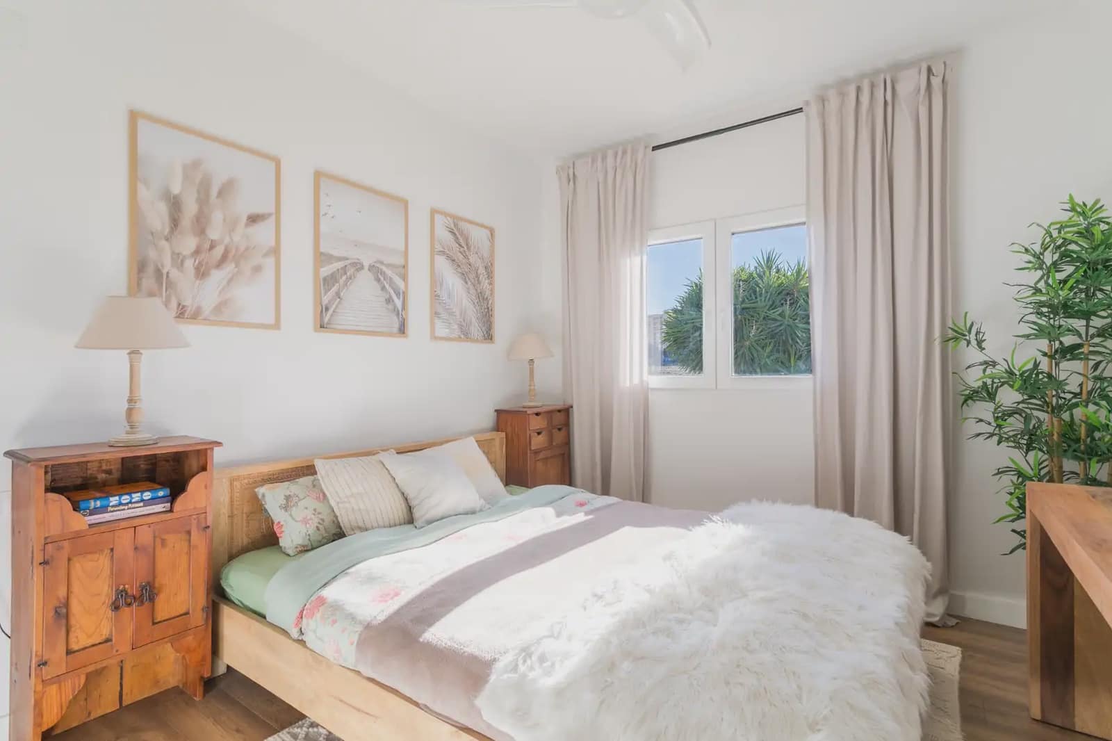 Chalet de 5 habitaciones en El Campello en alquiler con piscina garaje - 3.500 € (Ref: 10002391)