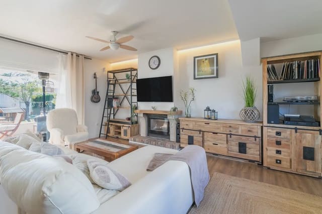 5 quarto Moradia para arrendar em El Campello com piscina garagem - 3 500 € (Ref: 10002391)