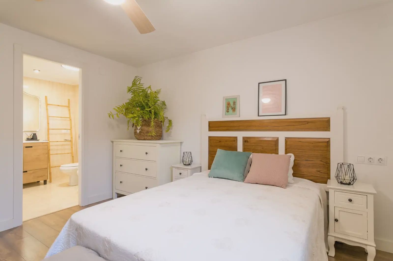 Chalet de 5 habitaciones en El Campello en alquiler con piscina garaje - 3.500 € (Ref: 10002391)