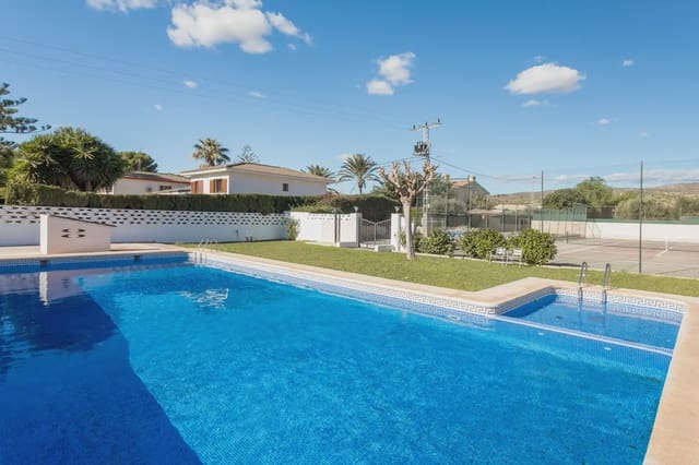 5 quarto Moradia para arrendar em El Campello com piscina garagem - 3 500 € (Ref: 10002391)