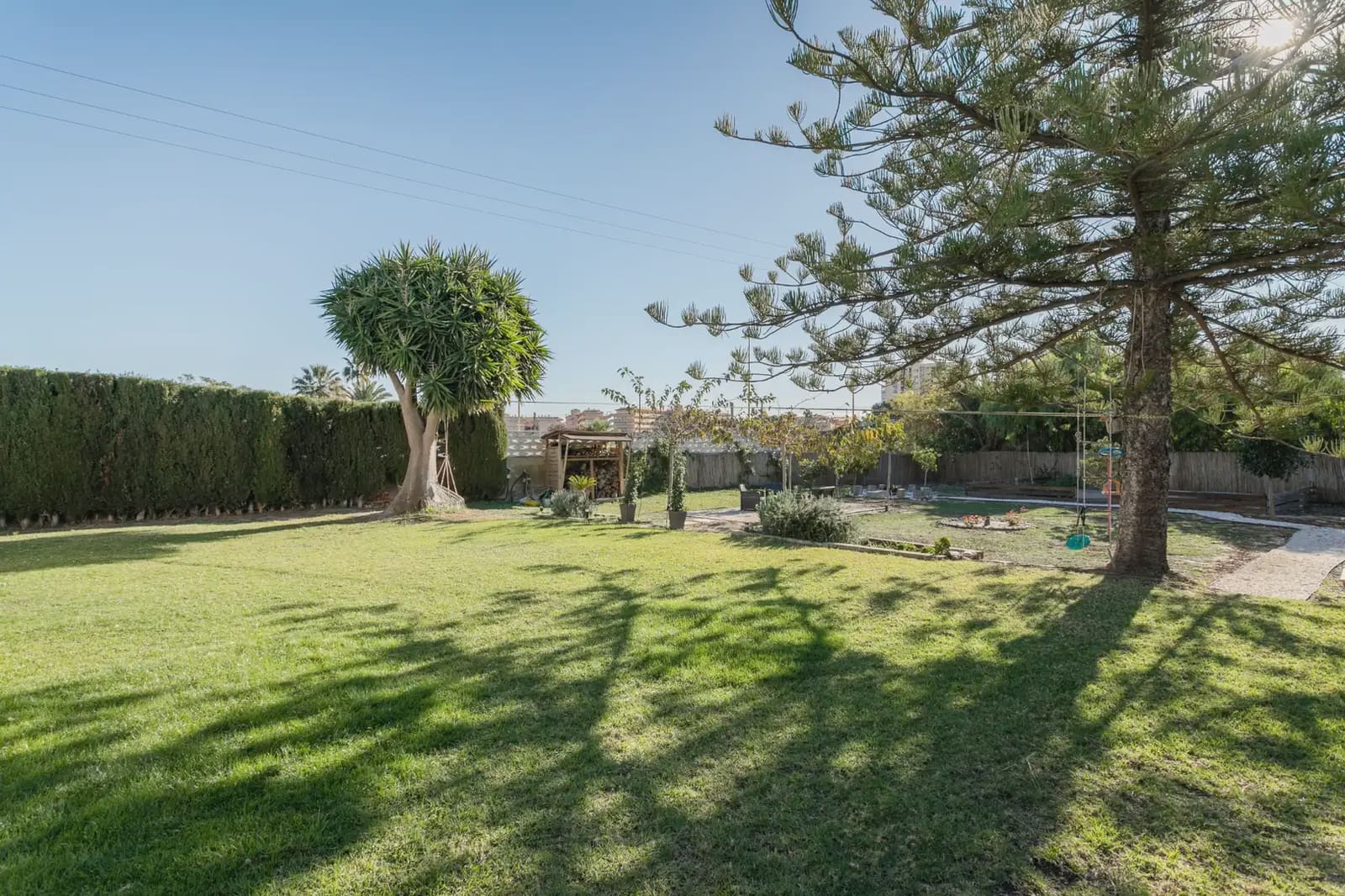 Chalet de 5 habitaciones en El Campello en alquiler con piscina garaje - 3.500 € (Ref: 10002391)