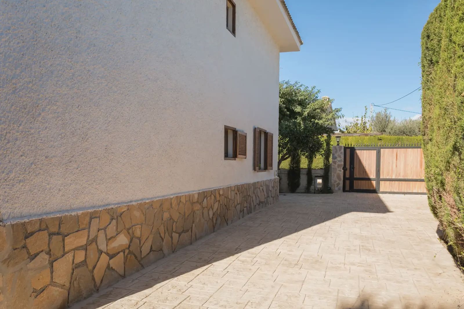 Chalet de 5 habitaciones en El Campello en alquiler con piscina garaje - 3.500 € (Ref: 10002391)