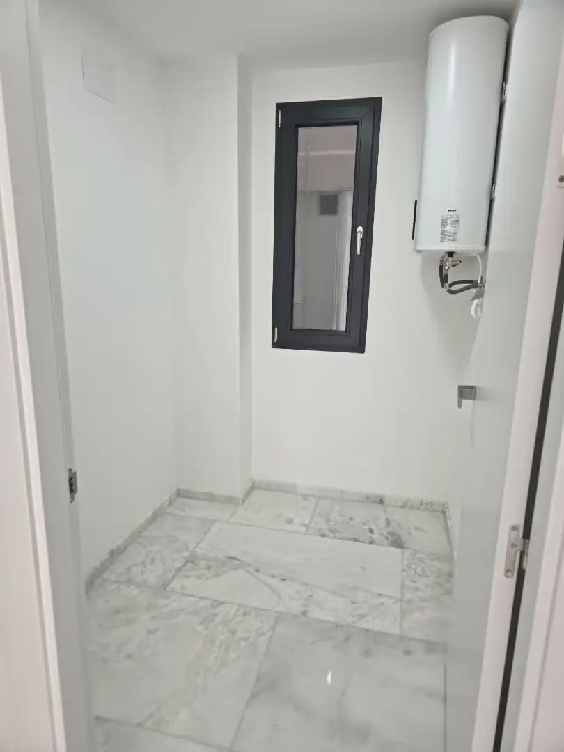 3 soveværelse Lejlighed til salg i Alicante by - € 1.300.000 (Ref: 10008051)