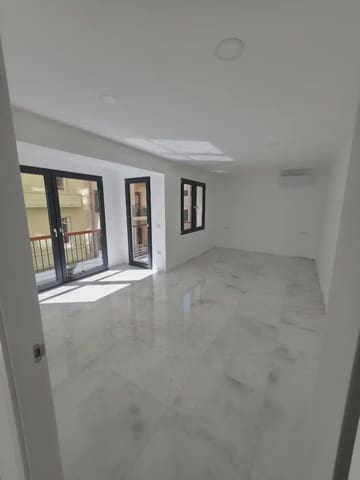 3 soveværelse Lejlighed til salg i Ensanche - Diputacion, Alicante by - € 1.300.000 (Ref: 10008051)