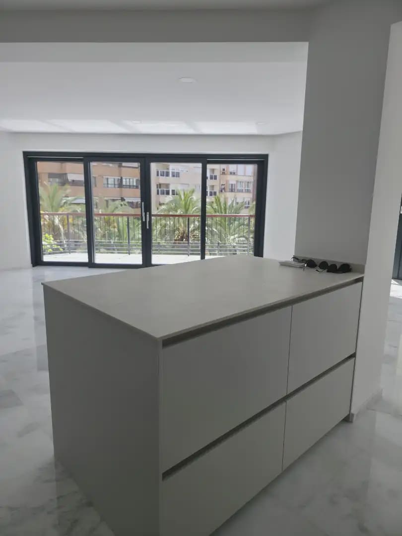 3 soveværelse Lejlighed til salg i Alicante by - € 1.300.000 (Ref: 10008051)