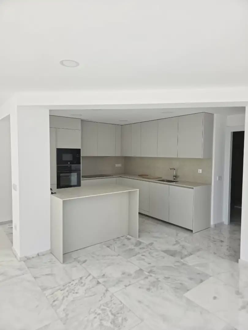 3 soveværelse Lejlighed til salg i Alicante by - € 1.300.000 (Ref: 10008051)
