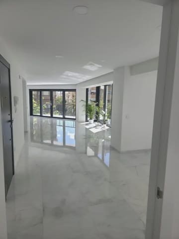 3 soveværelse Lejlighed til salg i Ensanche - Diputacion, Alicante by - € 1.300.000 (Ref: 10008051)