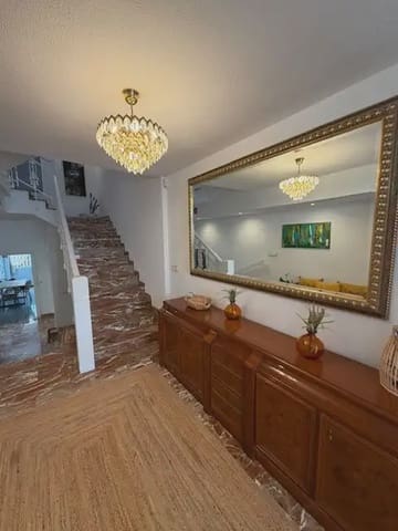 Bungalow de 4 habitaciones en Vistahermosa, Alicante / Alacant ciudad en venta con piscina garaje - 1.150.000 € (Ref: 10008052)
