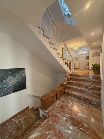 Bungalow de 4 habitaciones en Vistahermosa, Alicante / Alacant ciudad en venta con piscina garaje - 1.150.000 € (Ref: 10008052)