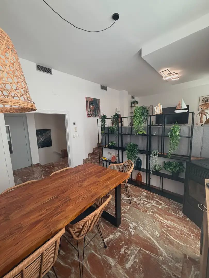 Bungalow de 4 habitaciones en Alicante / Alacant ciudad en venta con piscina garaje - 1.150.000 € (Ref: 10008052)