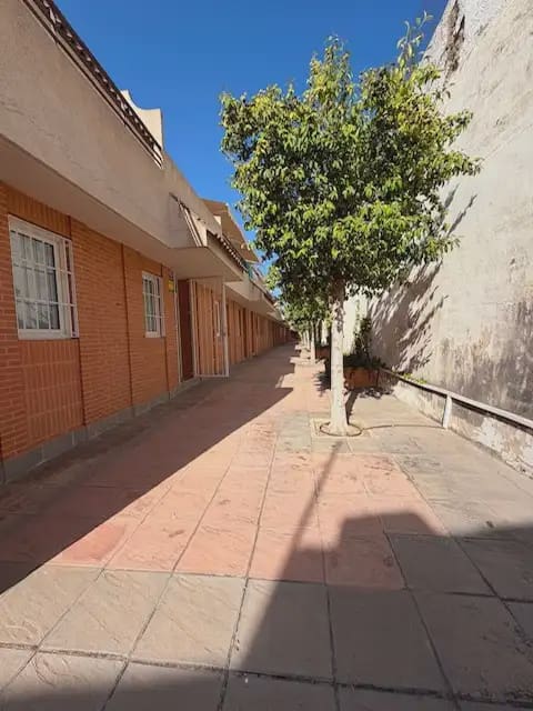 Bungalow de 4 habitaciones en Alicante / Alacant ciudad en venta con piscina garaje - 1.150.000 € (Ref: 10008052)