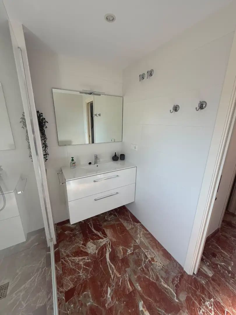 Bungalow de 4 habitaciones en Alicante / Alacant ciudad en venta con piscina garaje - 1.150.000 € (Ref: 10008052)