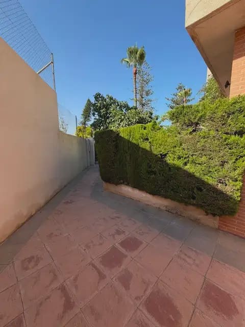 Bungalow de 4 habitaciones en Alicante / Alacant ciudad en venta con piscina garaje - 1.150.000 € (Ref: 10008052)