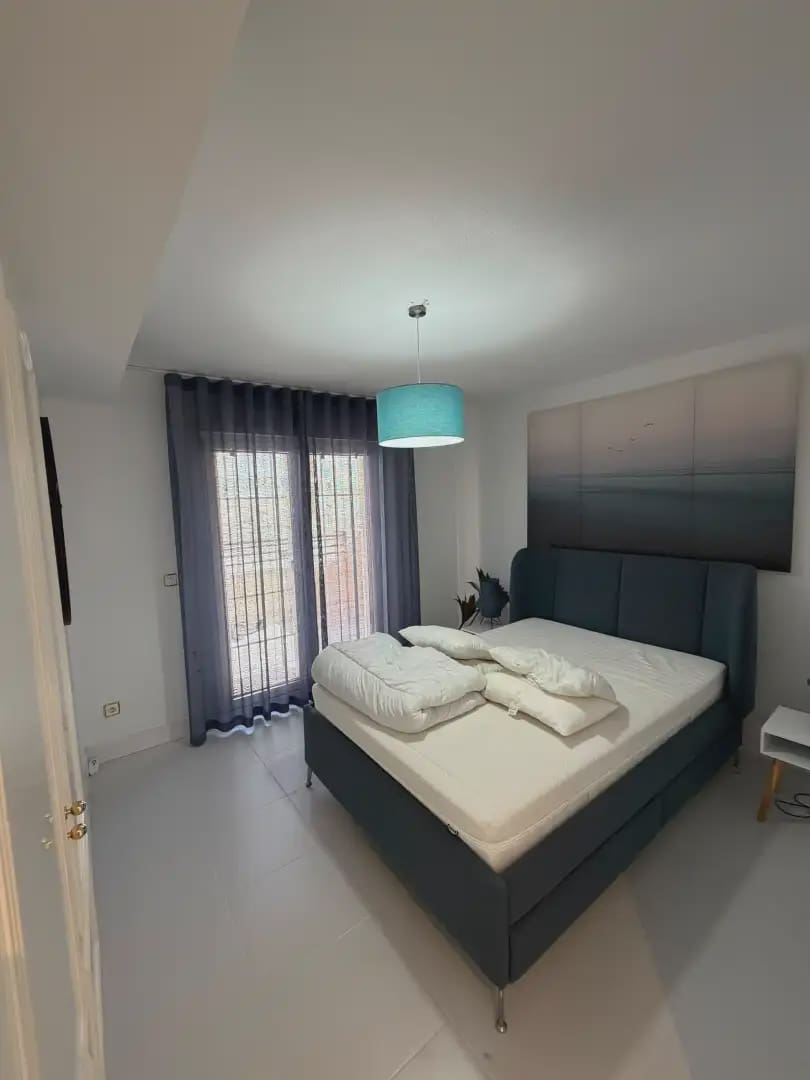 Bungalow de 4 habitaciones en Alicante / Alacant ciudad en venta con piscina garaje - 1.150.000 € (Ref: 10008052)