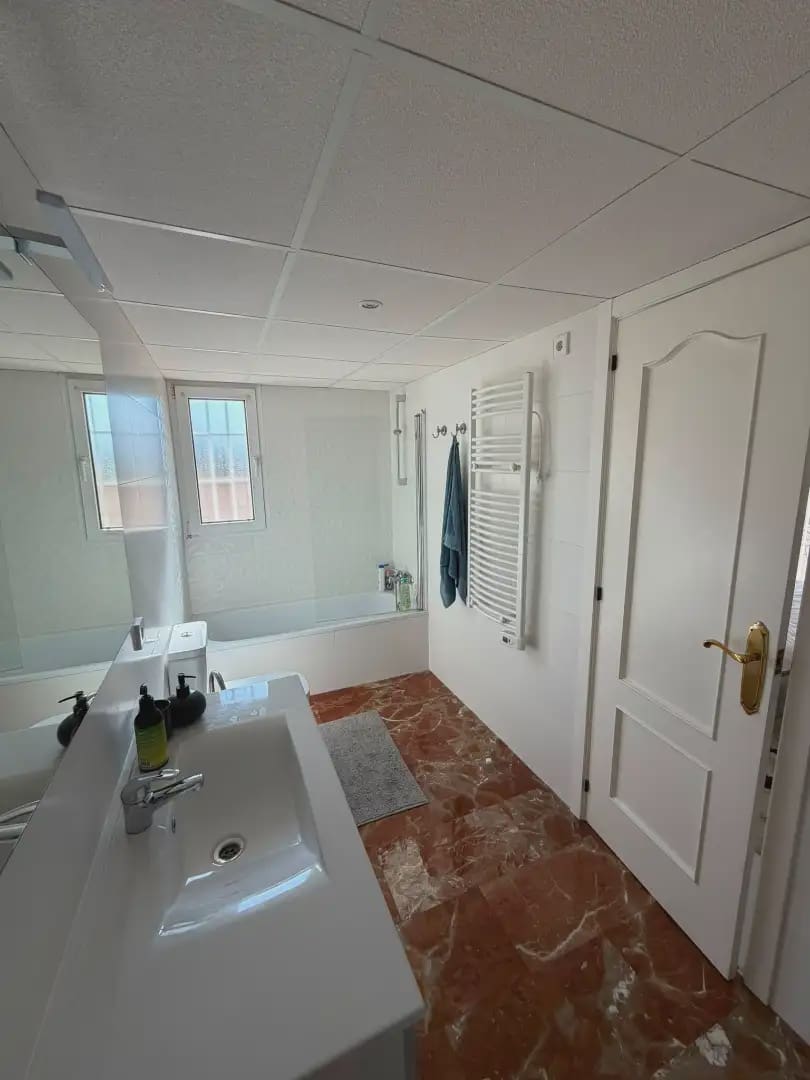 Bungalow de 4 habitaciones en Alicante / Alacant ciudad en venta con piscina garaje - 1.150.000 € (Ref: 10008052)