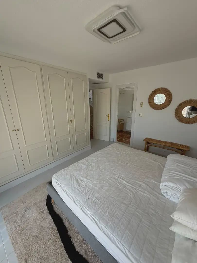 Bungalow de 4 habitaciones en Alicante / Alacant ciudad en venta con piscina garaje - 1.150.000 € (Ref: 10008052)