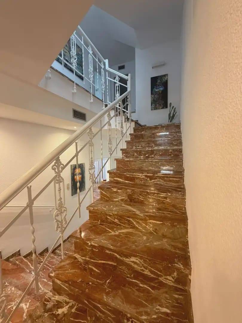 Bungalow de 4 habitaciones en Alicante / Alacant ciudad en venta con piscina garaje - 1.150.000 € (Ref: 10008052)