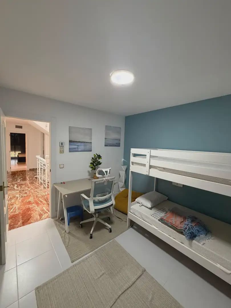 Bungalow de 4 habitaciones en Alicante / Alacant ciudad en venta con piscina garaje - 1.150.000 € (Ref: 10008052)