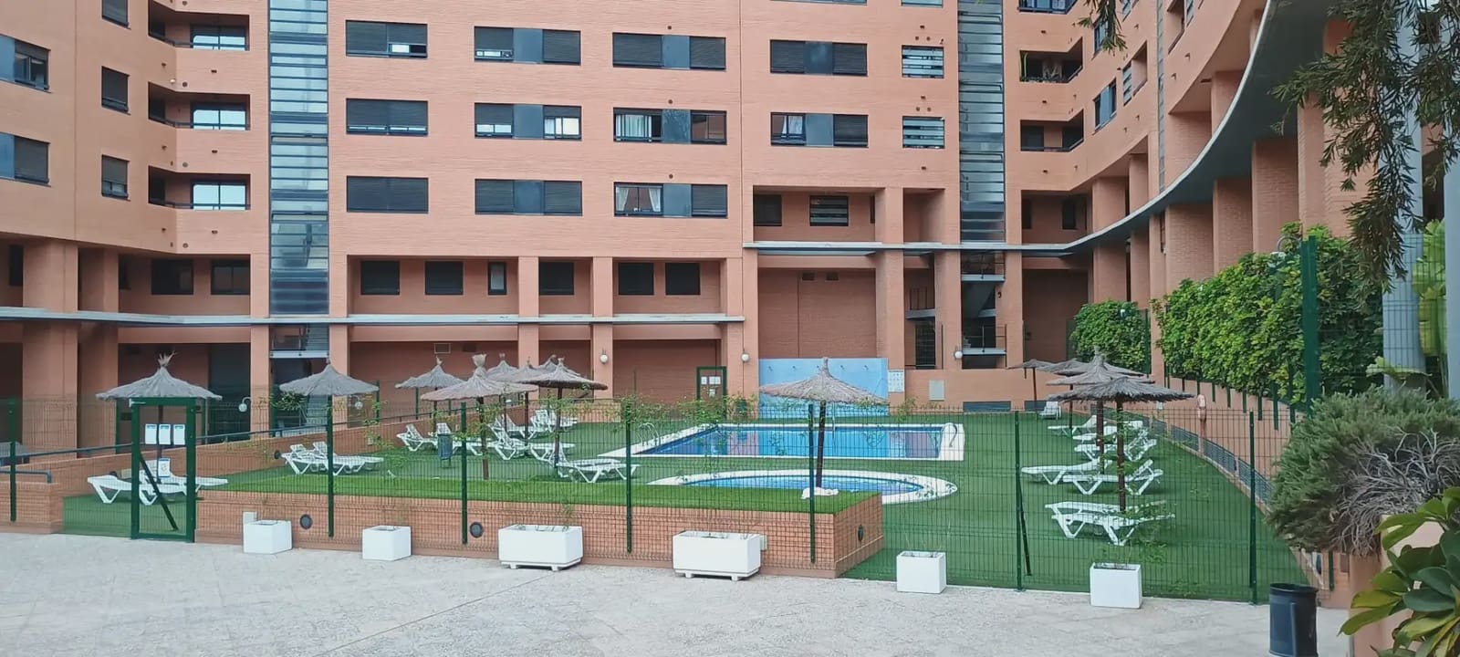 2 Zimmer Wohnung zu verkaufen in Alicante / Alacant Stadt mit Pool Garage - 359.000 € (Ref: 10012596)