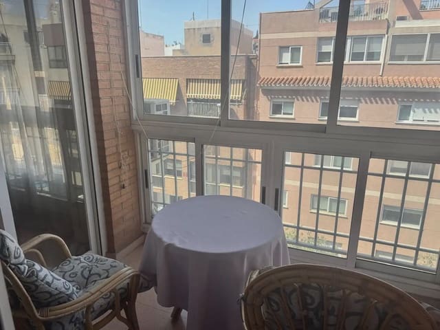 3 soveværelse Lejlighed til salg i Campoamor - Altozano, Alicante by med garage - € 295.000 (Ref: 10023465)
