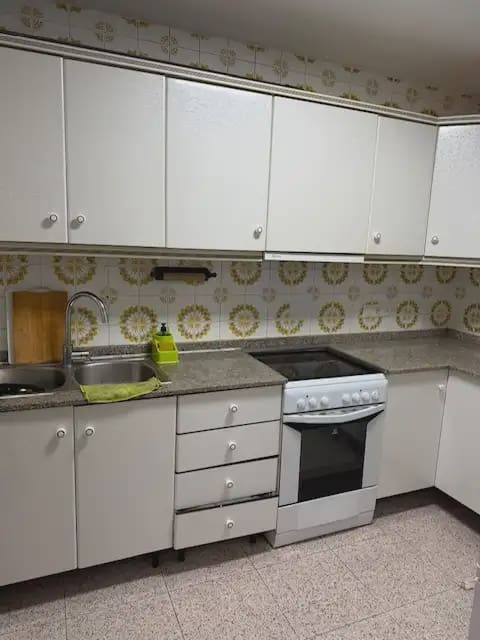 5 bedroom Flat for sale in El Campello - € 210,000 (Ref: 10031361)